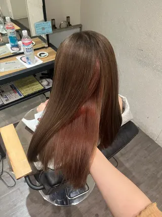 ミディアム カラー 松尾 遥花のヘアスタイル