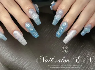 ネイル E.N🦋 長さ出し/持ち込みのネイルデザイン