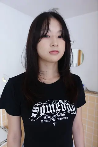 セミロング sakura🌸 レイヤー/韓国ヘアのヘアスタイル