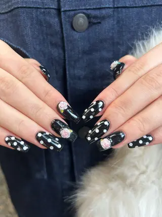 ネイル ハルナ/当日予約 🆗🪩のネイルデザイン