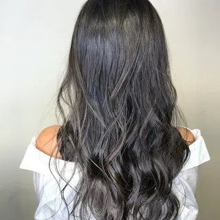 セミロング カラー AMI Hair  supply所属・髪質改善カラー 韓国風レイヤーのヘアスタイル