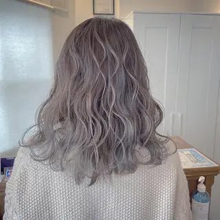ミディアム カラー 皆巳 達郎のヘアスタイル