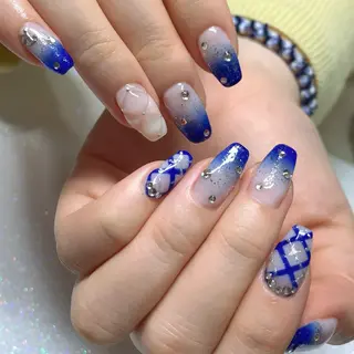 ネイル alma nailsのネイルデザイン