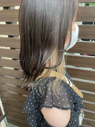 セミロング カラー 絹村 健人のヘアスタイル