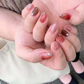 ネイル THECOLORS所属・近貞 莉奈のネイルデザイン