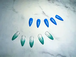 ネイル Reverb❁︎ 井上のネイルデザイン