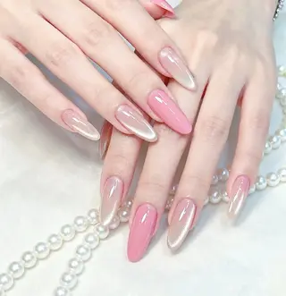 ネイル pink ladyサロン所属・べ にのネイルデザイン
