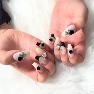 セミロング mao .のネイルデザイン