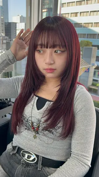 セミロング i.osaka所属・たつ/レイヤーカット 顔周り/髪質改善のヘアスタイル