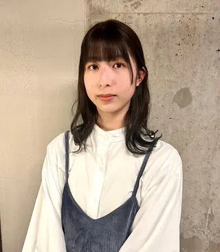 セミロング カラー BOTANIUM by Rr SALON 【ボタニウムバイアー ルサロン】所属・レイヤーカット/艶髪 /ストレート/リクトのヘアスタイル