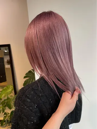 セミロング 心斎橋/海外レイヤー 募集中三好玲奈のヘアスタイル