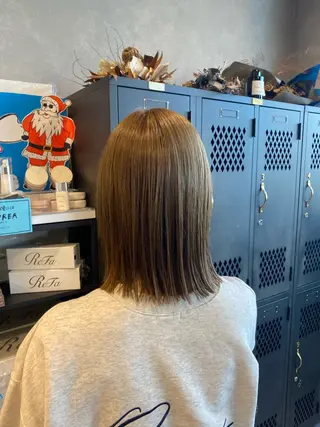 ミディアム カラー waku所属・豊橋/菜月/ブリーチ /艶カラーハイトーンのヘアスタイル