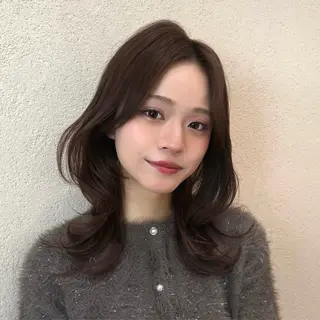 ミディアム カラー ヘアアレンジ 韓国レイヤーカット ◻️ベージュカラーのヘアスタイル