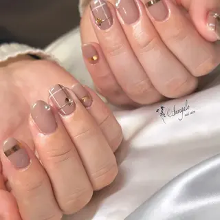 ネイル nail salon Anregalo《アンレガロ》所属・橋本 麻未のネイルデザイン