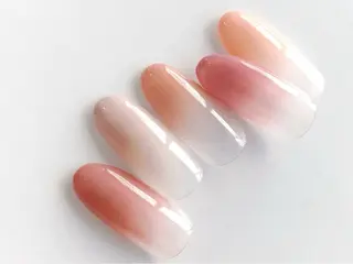 ネイル Lily nail 大濠店所属・Lily 石井のネイルデザイン