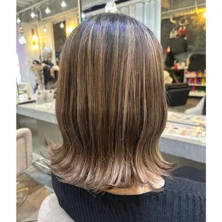 ミディアム カラー ヘアアレンジ 🖤kana/艶髪/ 韓国風カラー🖤のヘアスタイル