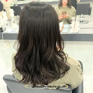 セミロング Endearing 銀座/レイヤーカットのヘアスタイル