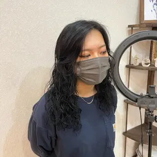 ロング パーマ agland tetra所属・教野 真央のヘアスタイル