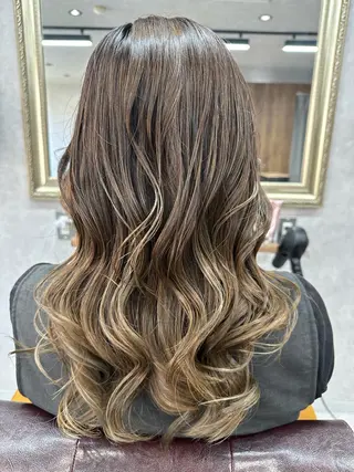 ロング カラー Lien 深井店のヘアスタイル