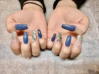 ネイル Re :eight Nail所属・NISHIOKA FUKUMIのネイルデザイン