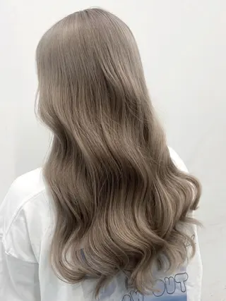 ロング カラー ダブルカラー／レイヤ ーカット𝓜𝓐𝓞のヘアスタイル