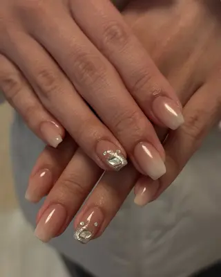 ネイル Bonny所属・Bonny Akinaのネイルデザイン