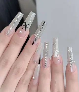 ネイル Oomiya 服部のネイルデザイン