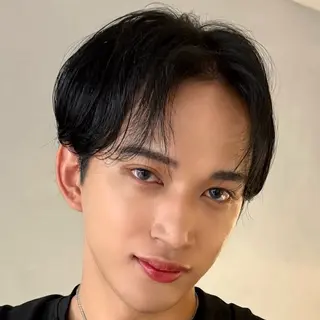 メンズ GO TODAY シェアサロン　原宿　Verno店所属・センターパート特化/ メンズカット/ヒロキのヘアスタイル