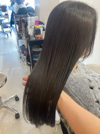 ロング ✨色持ちの良い艶 カラー✨蟹江真世のヘアスタイル