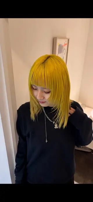 セミロング カラー yukie/ ブリーチカラーのヘアスタイル