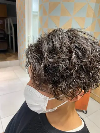 ショート カラー パーマ ヘアアレンジ メンズ メンズパーマの巨匠 鈴木純のヘアスタイル