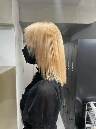 ミディアム カラー 田代 佳穂のヘアスタイル