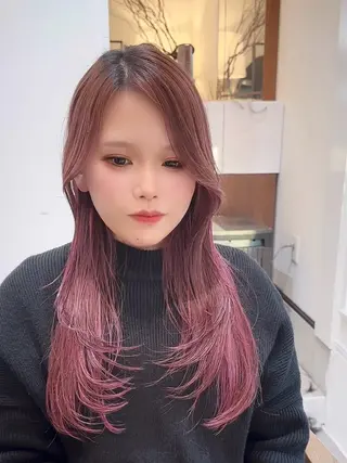 セミロング GISELAジゼラ所属・手塚 亮汰のヘアスタイル