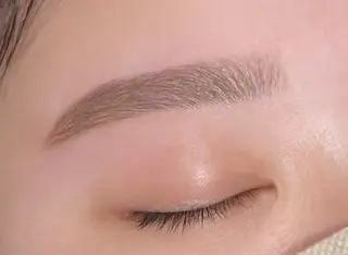 アイブロウ アイブロウEve.y所属・アイブロウ Eve.yの眉毛・アイブロウイメージ