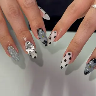 ネイル Sarina ⋆⭒˚ mavieのネイルデザイン