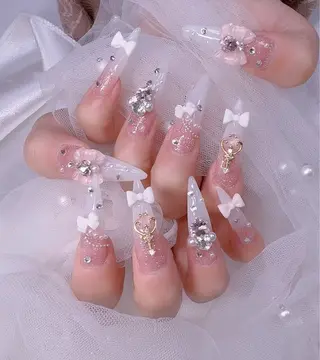 ネイル UMI ネイルサロン新宿🎀のネイルデザイン