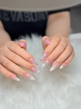 ネイル AURA NAIL🎀💅のネイルデザイン