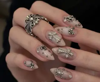 ネイル Pure&Rich Nailのネイルデザイン