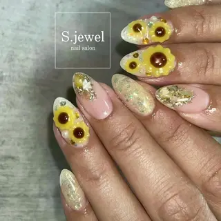 ネイル S♡JEWEL所属・S. JEWELのネイルデザイン