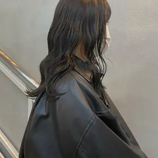 ロング カラー ウルフカット 811 大阪梅田 ウルフのヘアスタイル