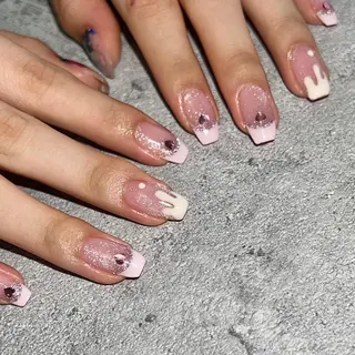 ミディアム ネイル マツエク・マツパ REVIA_nail maiのネイルデザイン