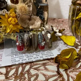 ネイル 土居 夏美のマツエク・マツパデザイン