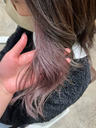 ミディアム カラー 高石 未唯のヘアスタイル