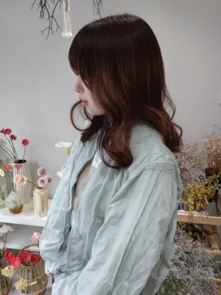 カラー 🌷花屋併設サロン 荘司まゆり🌷のヘアスタイル
