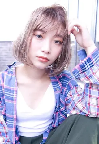 ミディアム MUSASHI ブリーチカラー◎のヘアスタイル