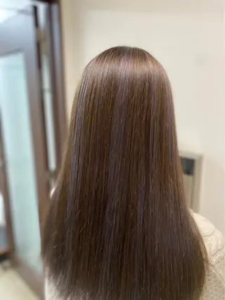 カラー masa ディレクターのヘアスタイル