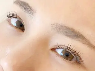 マツエク・マツパ アイブロウサロン WHITE EYE 横浜 眉毛専門店【ホワイトアイ】所属・西川 真未のマツエク・マツパデザイン