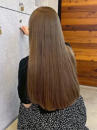 ロング カラー 暖色カラー/透明感 ベージュ/結羽🌼のヘアスタイル