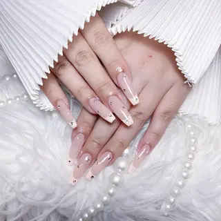 ネイル 🌈Yun nail hyejin💋のネイルデザイン