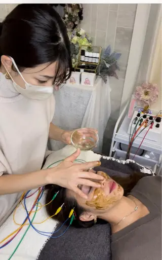 美容鍼灸サロン mahoroba院長のエステ・リラクイメージ